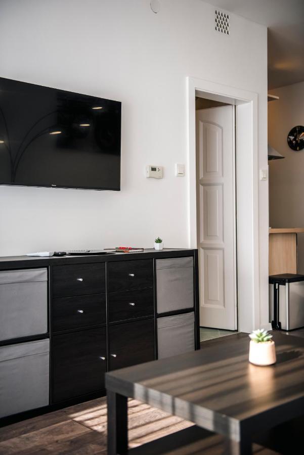 Apartament Anavrin Apartman Free Parking Pécs Zewnętrze zdjęcie