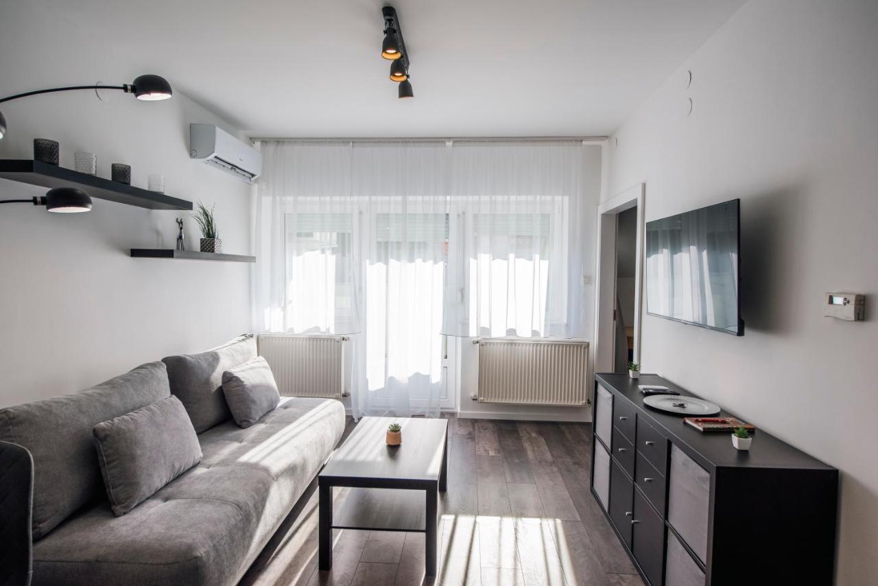 Apartament Anavrin Apartman Free Parking Pécs Zewnętrze zdjęcie