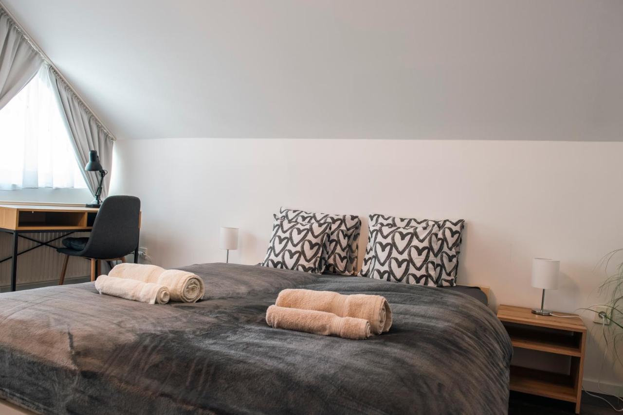 Apartament Anavrin Apartman Free Parking Pécs Zewnętrze zdjęcie