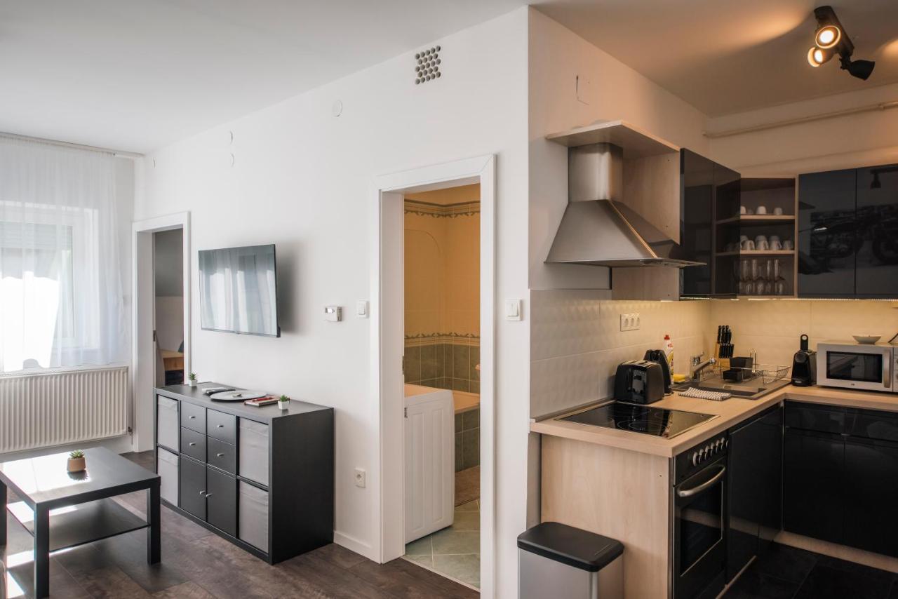 Apartament Anavrin Apartman Free Parking Pécs Zewnętrze zdjęcie