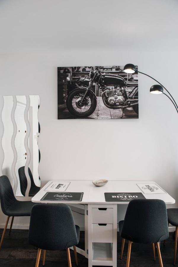 Apartament Anavrin Apartman Free Parking Pécs Zewnętrze zdjęcie