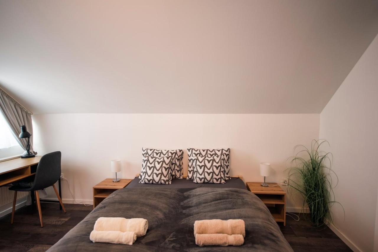 Apartament Anavrin Apartman Free Parking Pécs Zewnętrze zdjęcie