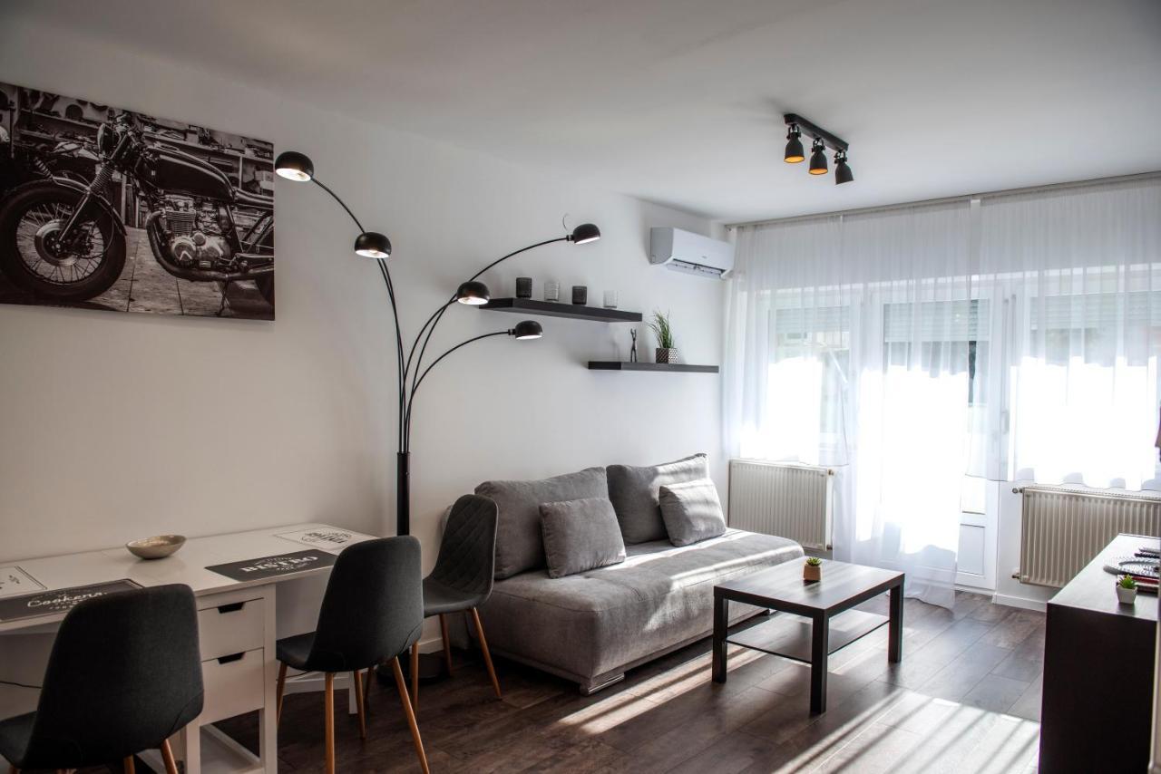 Apartament Anavrin Apartman Free Parking Pécs Zewnętrze zdjęcie